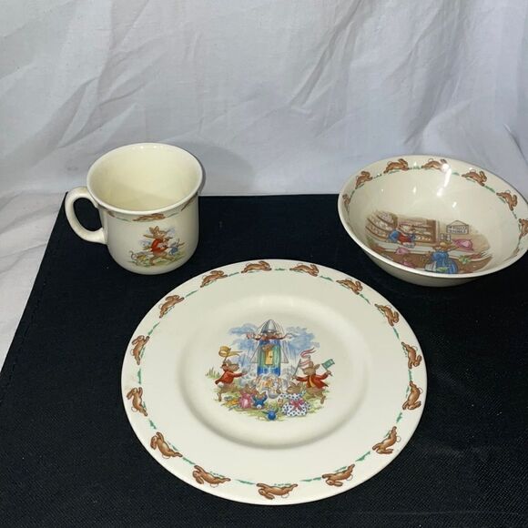 Set of 3 bunnykins royal Dolton Tableware - Picture 1 of 11